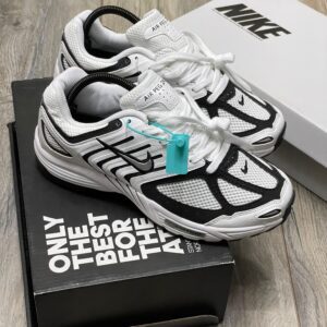Nike - Air Pegasus 2005 Black and White