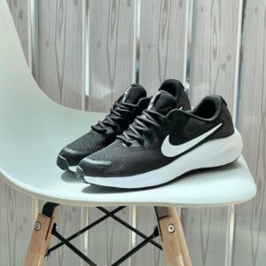 Nike - Revolution #1