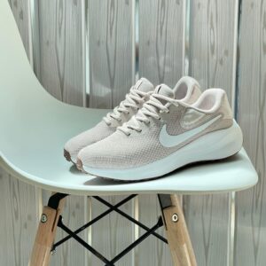 Nike - Revolution #2